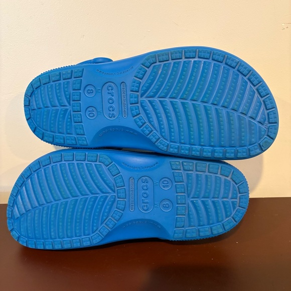 CROCS Adult Unisex Blue Clogs beach shoes W8/M10 summer water slip-ons - Picture 9 of 9